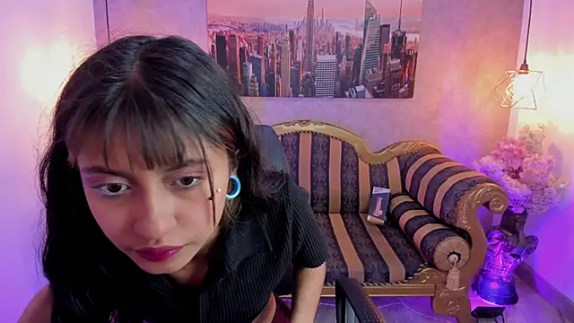 Snapshot of Noa_clk chatting on 11-06-25, 03:54 Noa clk online show from 11-06-25, 03:54