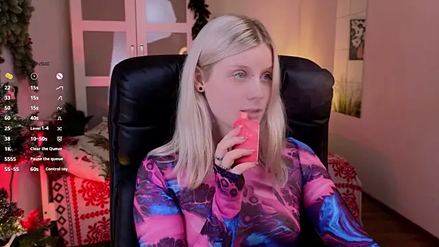 ShineJoan online show from 01-10-26, 10:27