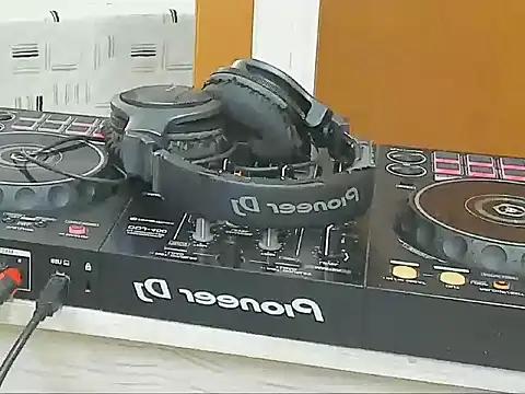 jupiter 333 online show from 11-18-25, 05:49