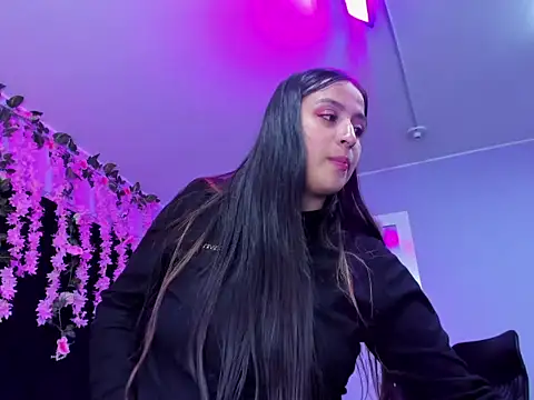 Gabyy Cooper  online show from 05-28-26, 02:30