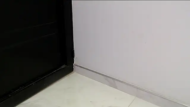 katty18love18 online show from 12-01-25, 12:44