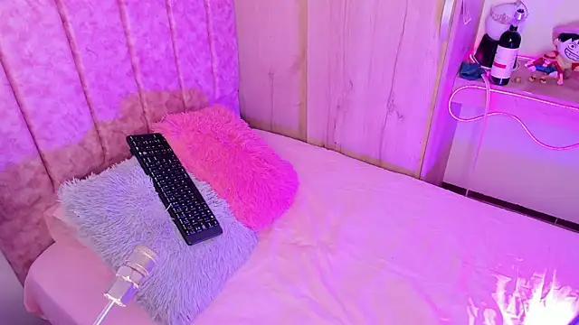 laana foxx online show from 07-11-26, 11:49