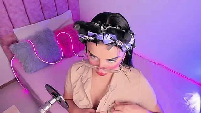 laana foxx online show from 06-16-26, 10:54