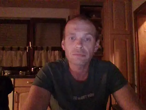 tommy3300 online show from 10-30-25, 03:49