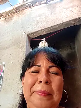 mother2-divorced online show from 11-17-25, 01:48