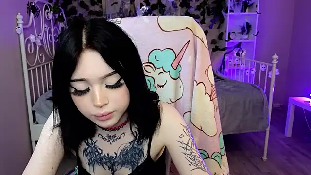 Emma Kirks online show from 11-01-25, 11:04