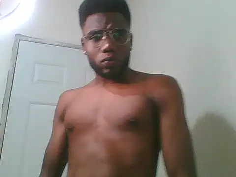 Snapshot of Suamyst_25 chatting on 10-23-25, 02:54 Suamyst 25 online show from 10-23-25, 02:54