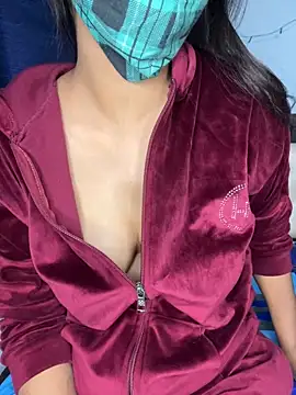 Cute Marina online show from 11-13-25, 08:40