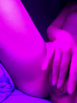 LunaKissing online show from 10-24-25, 03:38