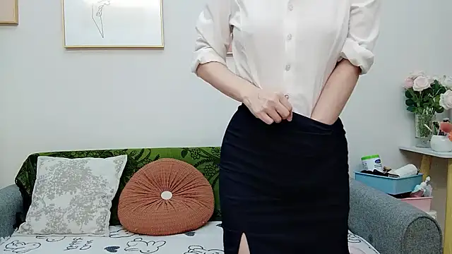 Snapshot of yuyan3929 chatting on 06-27-26, 11:27 yuyan3929 online show from 06-27-26, 11:27
