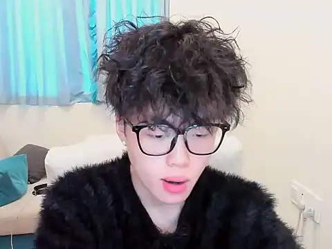 L1kuto online show from 11-05-25, 05:43