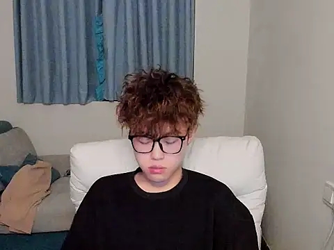 L1kuto online show from 10-22-25, 05:34