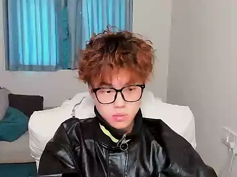 L1kuto online show from 10-24-25, 08:24