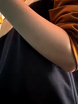 Emily-y online show from 12-05-25, 03:38