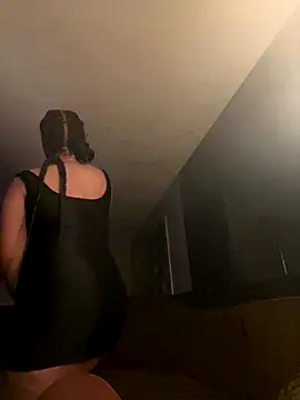 CreammieDelite online show from 10-30-25, 07:28