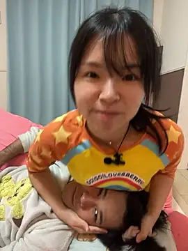 Snapshot of school_ch chatting on 01-17-26, 02:09 school ch online show from 01-17-26, 02:09