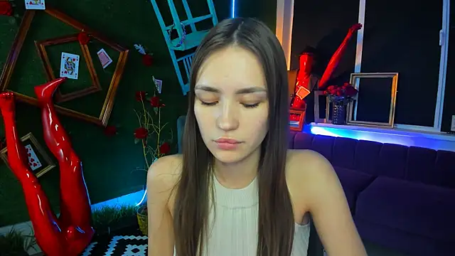 Snapshot of lollyrais chatting on 11-06-25, 02:21 lollyrais online show from 11-06-25, 02:21