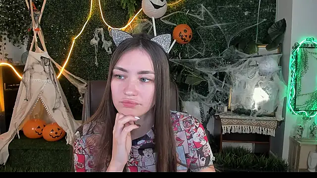 Snapshot of lollyrais chatting on 10-30-25, 01:09 lollyrais online show from 10-30-25, 01:09