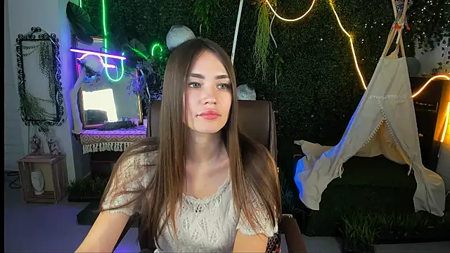 Snapshot of lollyrais chatting on 11-10-25, 01:16 lollyrais online show from 11-10-25, 01:16