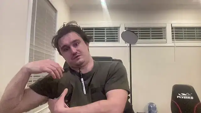 andrenoma427 online show from 12-18-25, 03:55