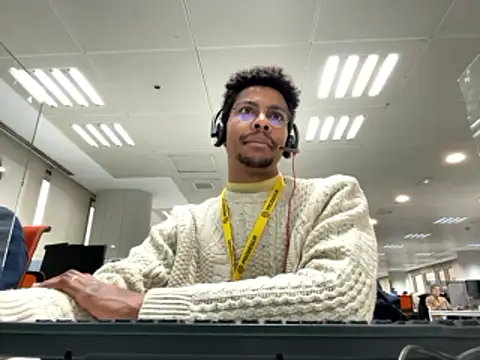 Snapshot of Albert_Madrid chatting on 01-12-26, 10:55 Albert Madrid online show from 01-12-26, 10:55