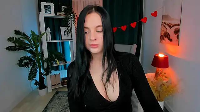 Snapshot of AriaThorn chatting on 02-19-26, 02:14 AriaThorn online show from 02-19-26, 02:14