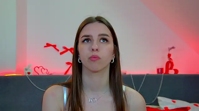 AliceAtkins online show from 05-08-26, 06:17