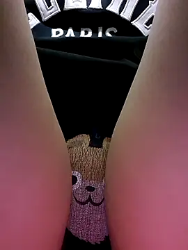 YennyeLa online show from 02-06-26, 01:51