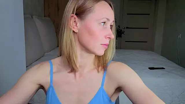 MissNatali  online show from 04-13-26, 02:15