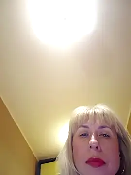 Snapshot of SelinaLovqx chatting on 06-20-26, 10:04 SelinaLovqx online show from 06-20-26, 10:04