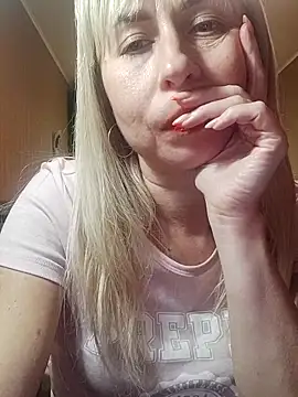 SelinaLovqx online show from 12-21-25, 11:38