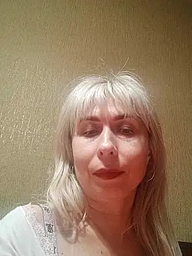 SelinaLovqx online show from 10-22-25, 06:40