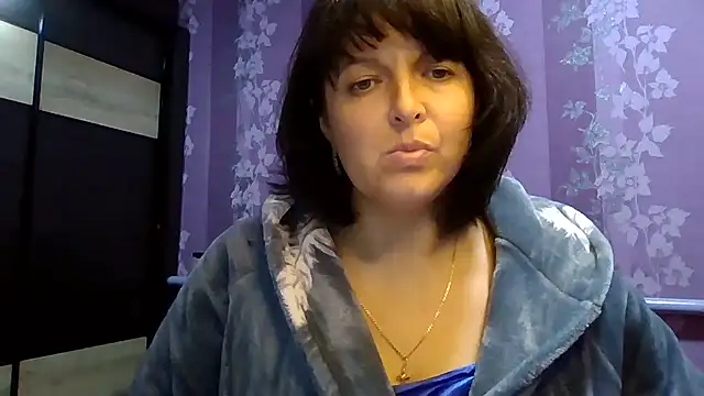 Snapshot of CountessLuna chatting on 10-27-25, 12:39 CountessLuna online show from 10-27-25, 12:39