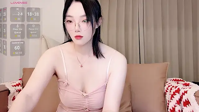 upoo7lt online show from 03-12-26, 03:45