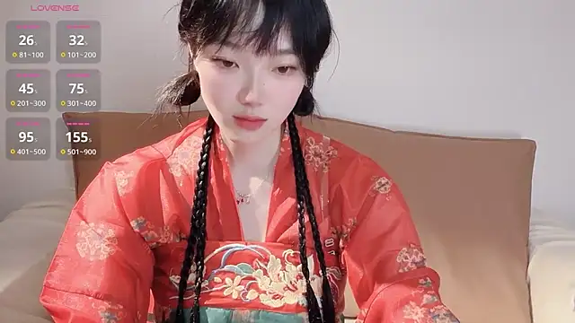 upoo7lt online show from 04-15-26, 01:55