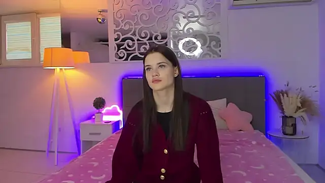 LuisaClover online show from 01-15-26, 01:14