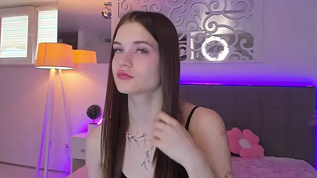 LuisaClover online show from 03-02-26, 01:29