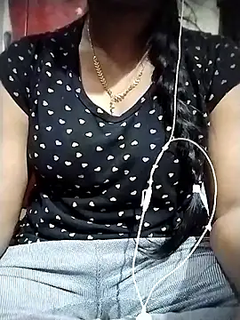 Snapshot of Ezabelljohn chatting on 12-01-25, 08:15 Ezabelljohn online show from 12-01-25, 08:15