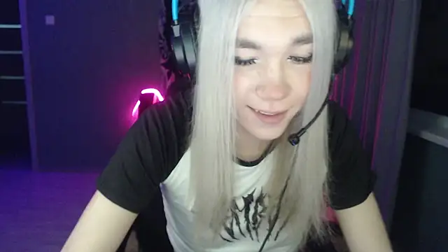 Snapshot of stiff_boys chatting on 11-07-25, 04:55 stiff boys online show from 11-07-25, 04:55