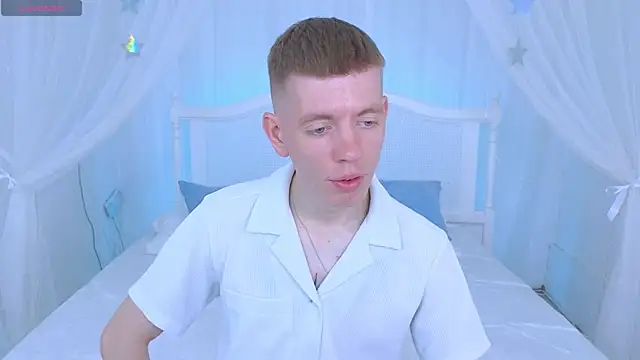 Cristian  Dior online show from 04-16-26, 07:31