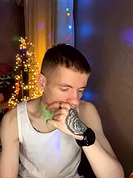 Cristian  Dior online show from 01-10-26, 05:08