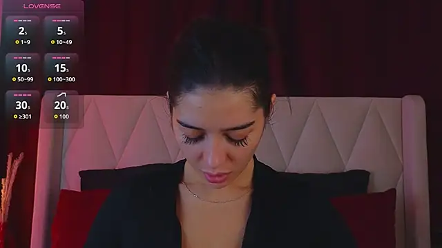 Snapshot of EricaKors chatting on 10-28-25, 06:56 EricaKors online show from 10-28-25, 06:56