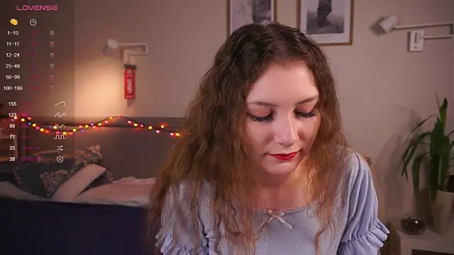 MegganKinson online show from 01-07-26, 05:23