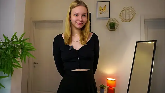 ElissaGlod online show from 10-28-25, 11:42