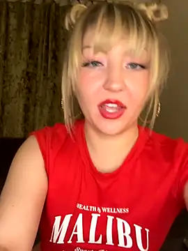 Snapshot of assstrogirl chatting on 11-25-25, 10:04 assstrogirl online show from 11-25-25, 10:04