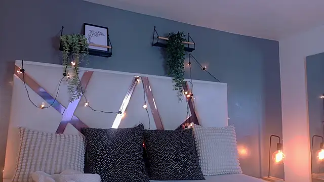 SeleneGibson   online show from 02-02-26, 07:35