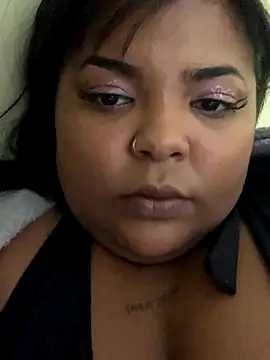 Snapshot of badgirl_Alicia chatting on 10-22-25, 04:17 badgirl Alicia online show from 10-22-25, 04:17