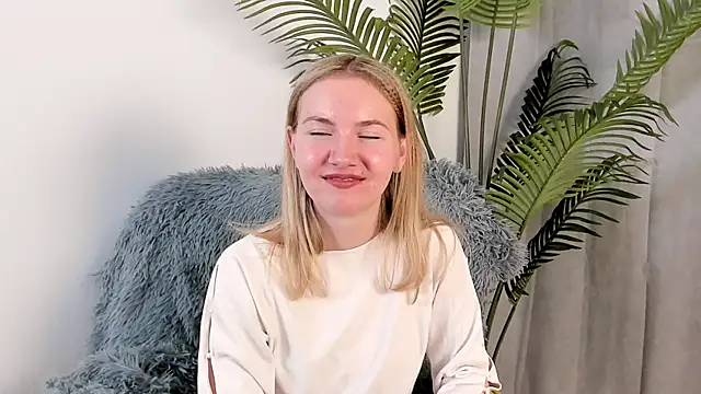 CathyHeximer online show from 10-23-25, 01:54