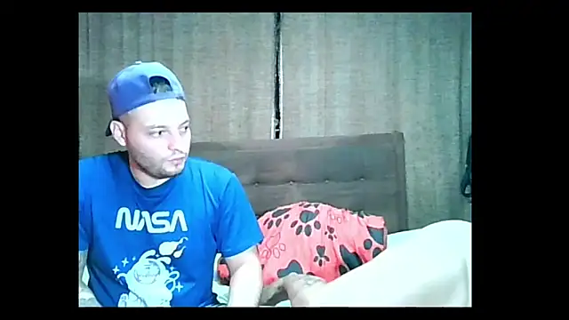 Bonnie and wizkhal online show from 10-27-25, 12:17