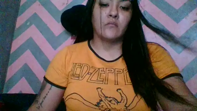 Snapshot of Jennifersbodyy chatting on 11-04-25, 07:28 Jennifersbodyy online show from 11-04-25, 07:28